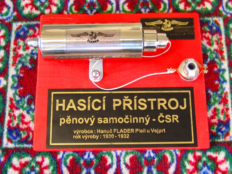 Samočinný hasící přístroj.
